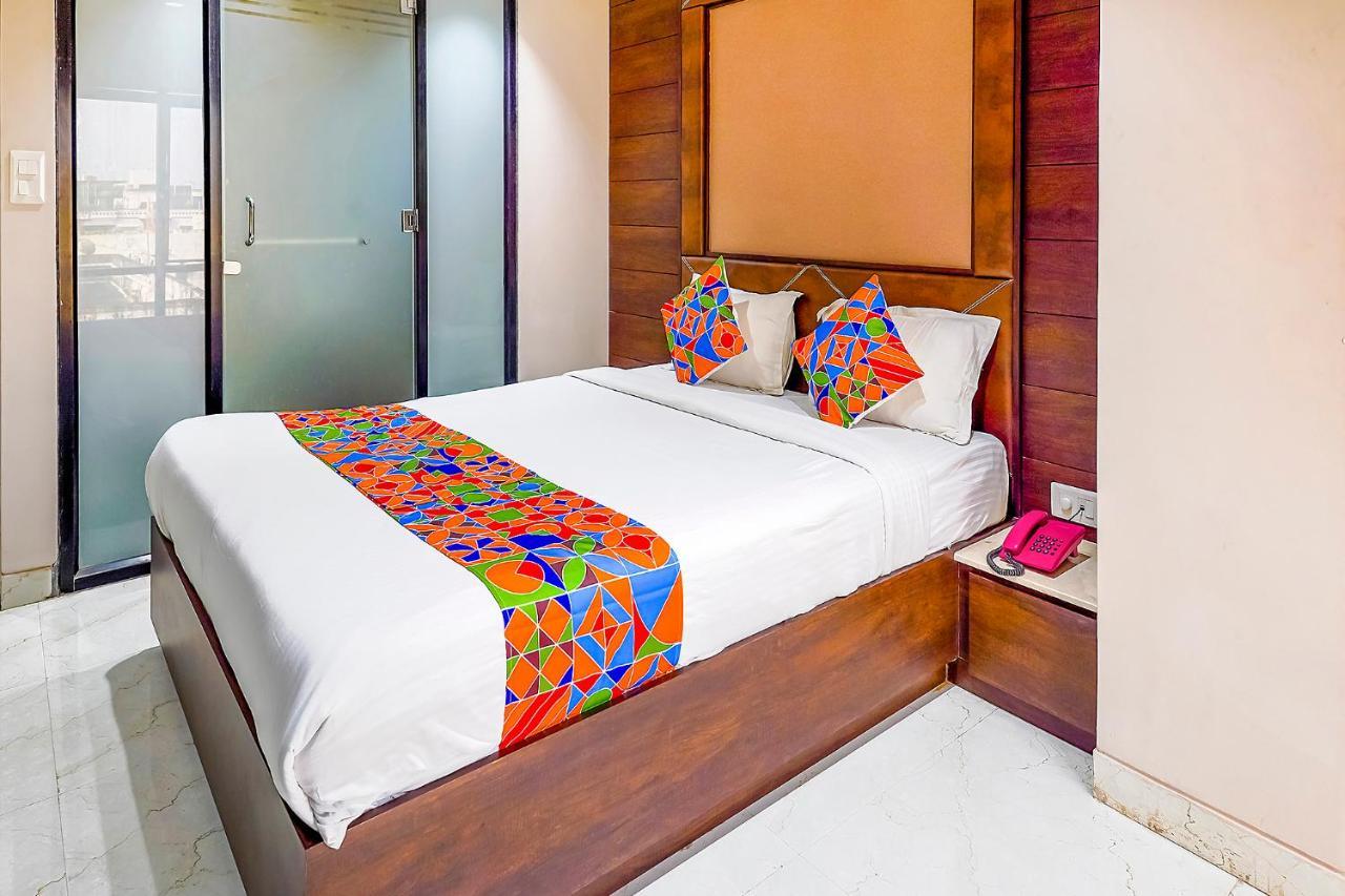 כלכותה Fabhotel Eros 211 - Nr Sreebhumi מראה חיצוני תמונה