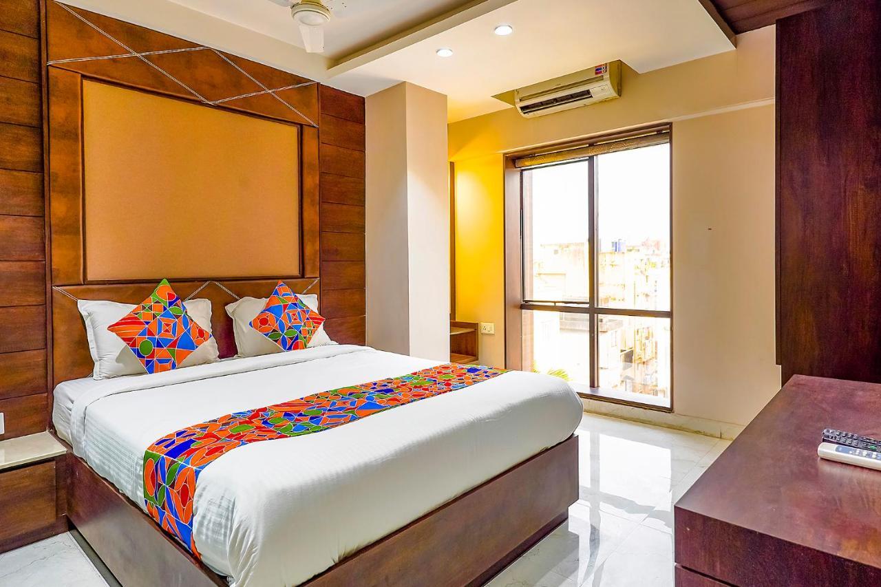 כלכותה Fabhotel Eros 211 - Nr Sreebhumi מראה חיצוני תמונה