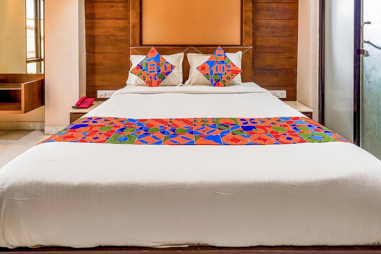 כלכותה Fabhotel Eros 211 - Nr Sreebhumi מראה חיצוני תמונה